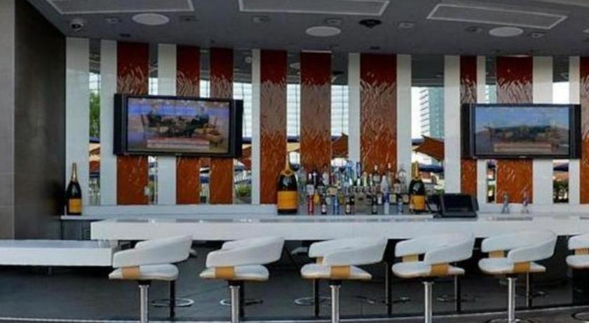 Luxury International By Vdara Hotel 4*