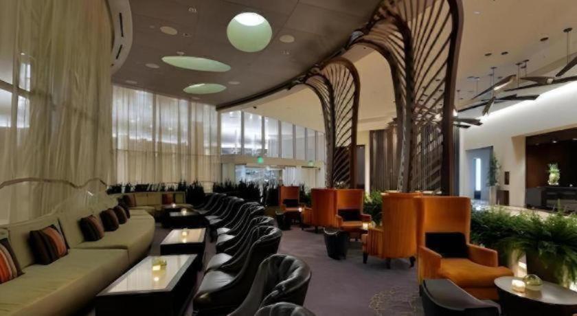 Luxury International By Vdara