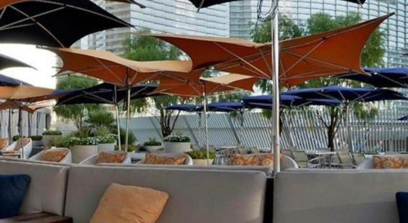 Luxury International By Vdara Hotel